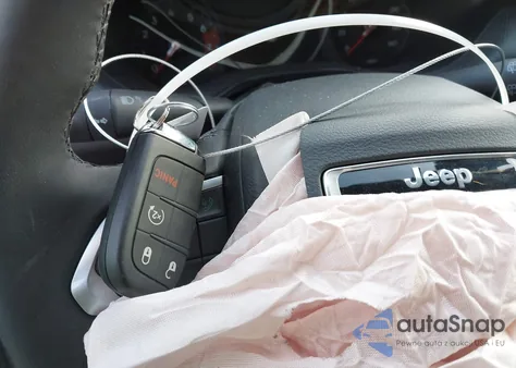 2025 Jeep Compass Latitude 4X4 from USA, damaged, VIN 3C4NJDBNXST561671